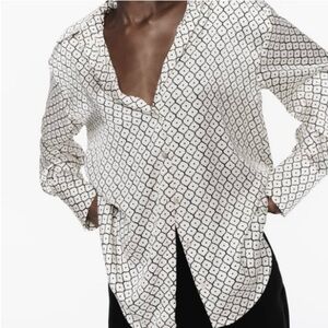 Zara Women's Black and White Geometric Patterned Effect Blouse XXL NWT